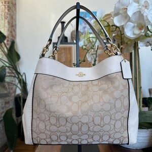 Coach 2018 Hallie Shoulder Bag Signature Jacquard Leather Trim Gold Hardware